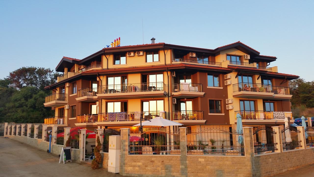 Taai Hotel Sozopol Esterno foto
